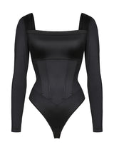 body modelujące Perla z ozdobnym dekoltem Caro.