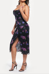 Sukienka modelująca Flowers