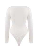 body elena ma dekolt w kształcie caro