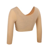 Delikatnie wycięty na plecach