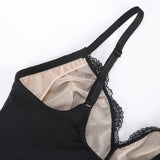 Body Polita ma podwójną warstwę materiału.